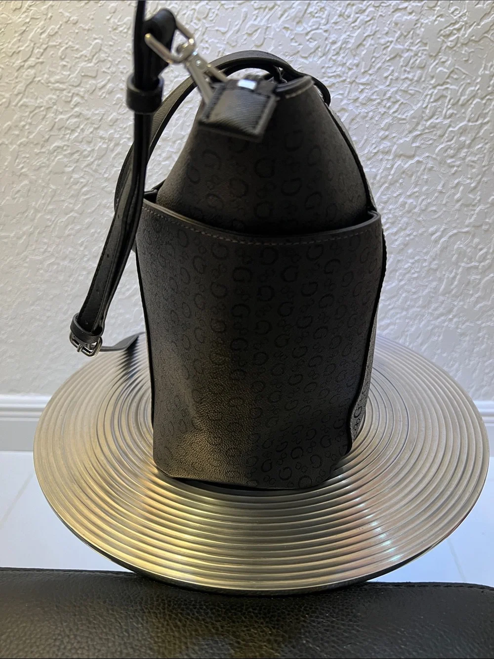 GUESS NWOT XL Black and Gray Monogram Tote with Shoulder Strap
